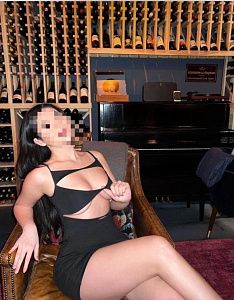 Моника, Брюнетки - фото